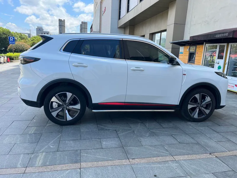 Changan CS55 PLUS 2021 Versión de la ballena azul 1.5T DCT Acabado premium interior foto 18 Changan CS55 PLUS 2021 Versión de la ballena azul 1.5T DCT Acabado premium interior foto 18
