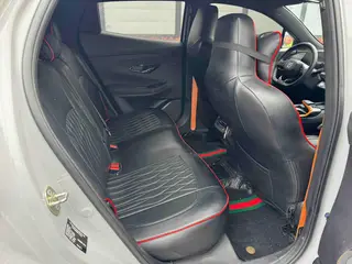 Changan UNI-T 2021 1.5T Versión deportiva Modelo insignia interior foto 11 Changan UNI-T 2021 1.5T Versión deportiva Modelo insignia interior foto 11
