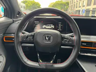 Changan UNI-T 2021 1.5T Versión deportiva Modelo insignia interior foto 14 Changan UNI-T 2021 1.5T Versión deportiva Modelo insignia interior foto 14