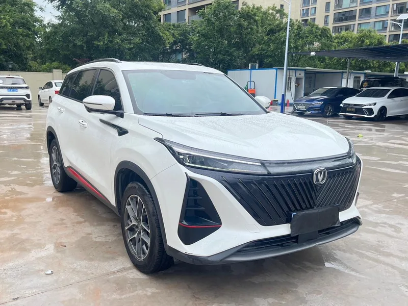 Changan CS75 PLUS 2022 1.5T Automatic Luxury Model exterior photo 3 Changan CS75 PLUS 2022 1.5T Automatic Luxury Model exterior photo 3