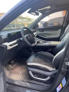 Changan CS75 PLUS 2023 Tercera generación 1.5T Automático de lujo exterior foto 8 Changan CS75 PLUS 2023 Tercera generación 1.5T Automático de lujo exterior foto 8