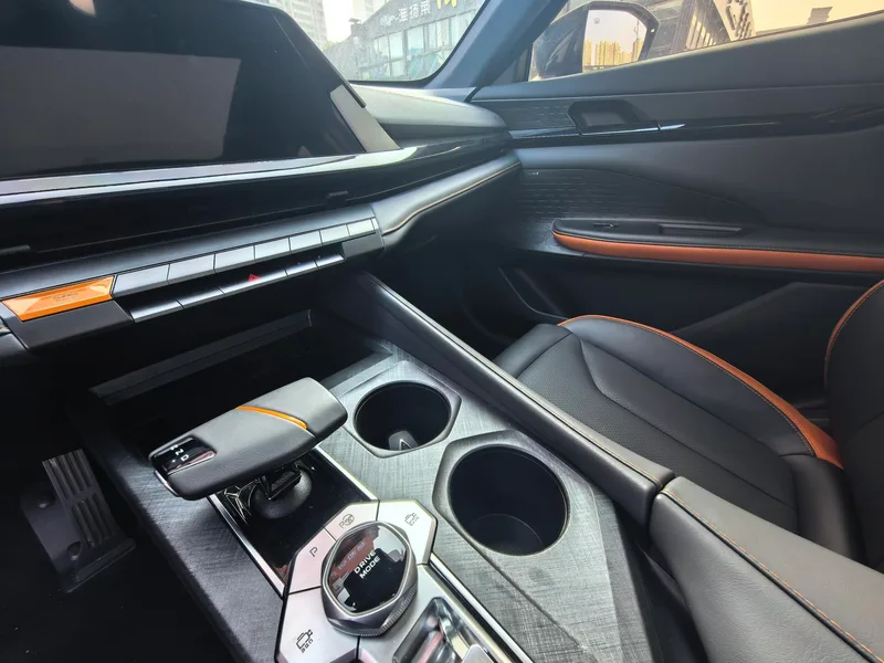 Changan UNI-V 2023 1.5T Wisdom Pilot Type interior photo 14 Changan UNI-V 2023 1.5T Wisdom Pilot Type interior photo 14