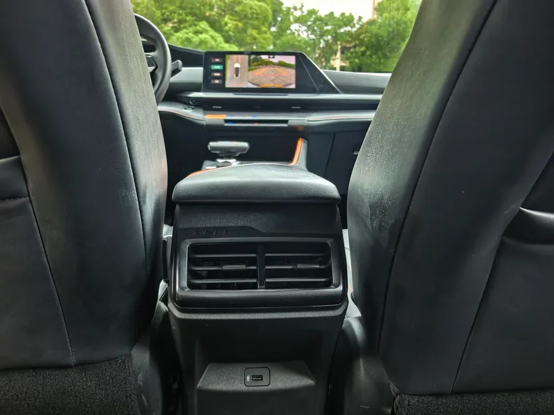 Changan UNI-V 2022 1.5T Premium Trim interior photo 9 Changan UNI-V 2022 1.5T Premium Trim interior photo 9