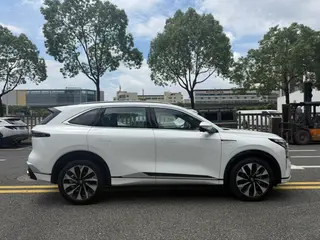 Changan CS75 PLUS 2025 Fourth generation Ultra 2.0T New Blue Whale Wisdom Zhiqing Type exterior photo 4