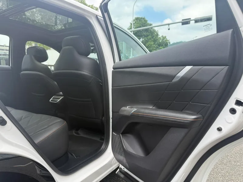 Changan CS75 PLUS 2025 Fourth generation Ultra 2.0T New Blue Whale Wisdom Zhiqing Type interior photo 17