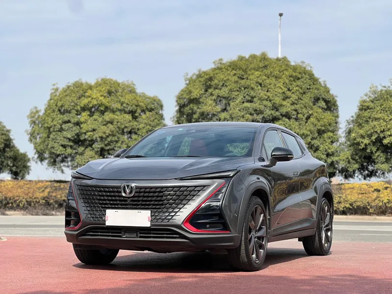 Changan UNI-T 2022 1.5T Sports version Flagship exterior photo 1 Changan UNI-T 2022 1.5T Sports version Flagship exterior photo 1