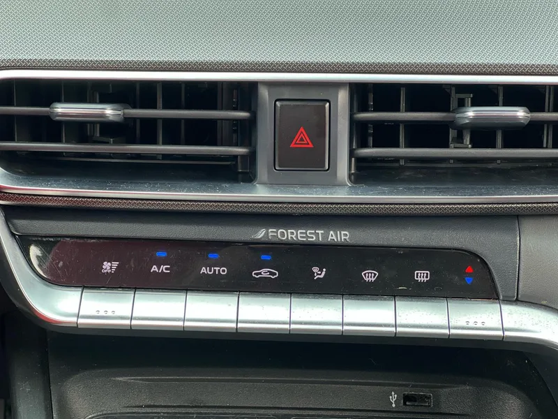 Changan UNI-T 2022 1.5T Sports version Flagship interior photo 16 Changan UNI-T 2022 1.5T Sports version Flagship interior photo 16