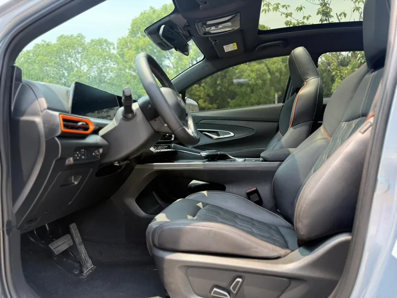 Changan UNI-T 2022 2.0T Premium Trim exterior photo 4 Changan UNI-T 2022 2.0T Premium Trim exterior photo 4