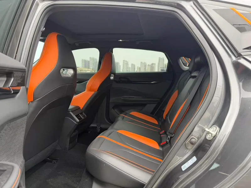 Changan UNI-V 2025 1.5T 500Bar Luxury sports-style interior photo 10 Changan UNI-V 2025 1.5T 500Bar Luxury sports-style interior photo 10