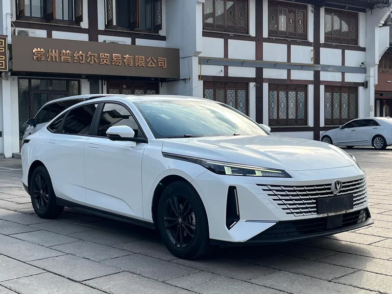Changan Lamore 2023 1.5T GDI Auto Enjoy Edition exterior photo 7 Changan Lamore 2023 1.5T GDI Auto Enjoy Edition exterior photo 7