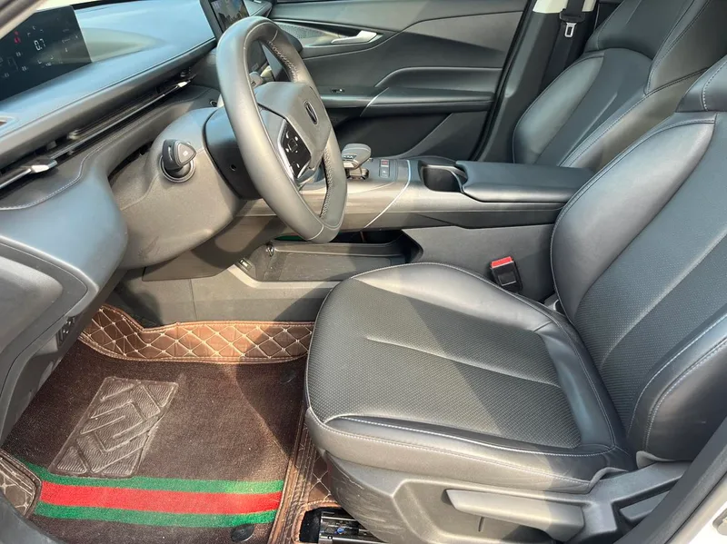 Changan Lamore 2023 1.5T GDI Auto Enjoy Edition interior photo 12 Changan Lamore 2023 1.5T GDI Auto Enjoy Edition interior photo 12