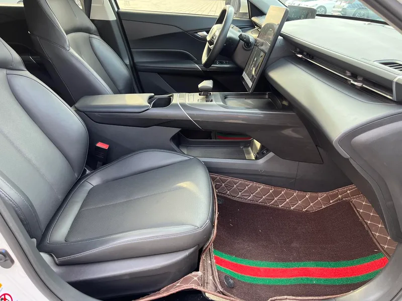 Changan Lamore 2023 1.5T GDI Auto Enjoy Edition interior photo 15 Changan Lamore 2023 1.5T GDI Auto Enjoy Edition interior photo 15