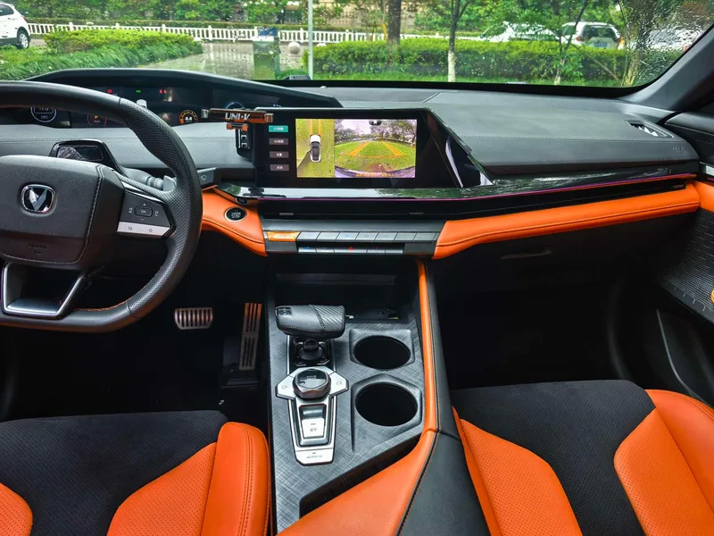 Changan UNI-V 2023 1.5T Sports version interior photo 13 Changan UNI-V 2023 1.5T Sports version interior photo 13