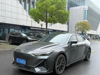 Changan UNI-V 2022 1.5T Acabado premium