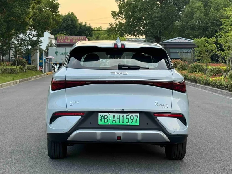 BYD Yuan Plus 2025 Versión de conducción inteligente 510KM Líder exterior foto 4 BYD Yuan Plus 2025 Versión de conducción inteligente 510KM Líder exterior foto 4