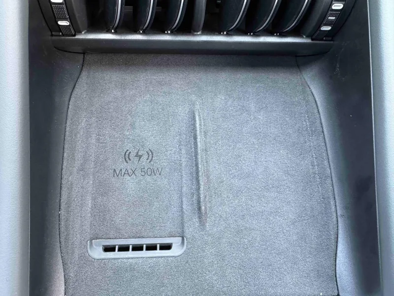 BYD Yuan Plus 2025 Versión de conducción inteligente 510KM Líder interior foto 16 BYD Yuan Plus 2025 Versión de conducción inteligente 510KM Líder interior foto 16