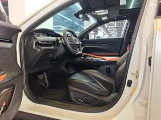 Changan UNI-V 2022 1.5T Premium Trim exterior photo 8 Changan UNI-V 2022 1.5T Premium Trim exterior photo 8