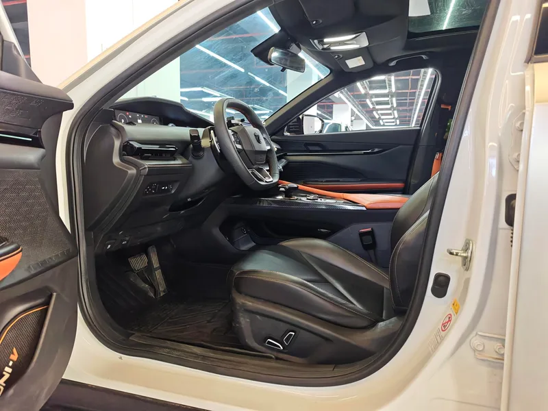 Changan UNI-V 2022 1.5T Premium Trim exterior photo 8 Changan UNI-V 2022 1.5T Premium Trim exterior photo 8