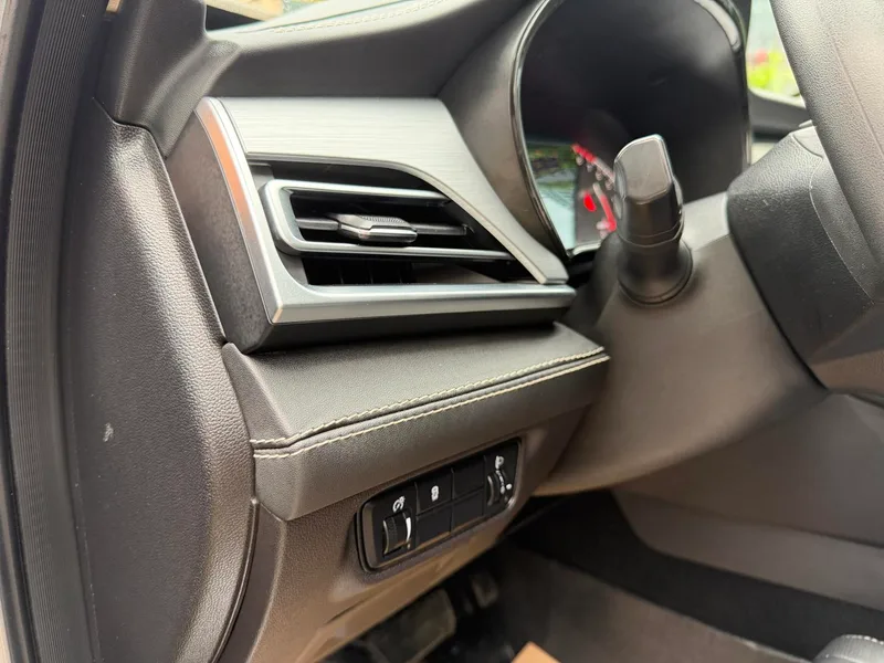 Changan CS85 COUPE 2021 1.5T DCT Elite-type interior photo 20 Changan CS85 COUPE 2021 1.5T DCT Elite-type interior photo 20