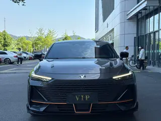 Changan UNI-V 2023 1.5T Sports version exterior photo 2 Changan UNI-V 2023 1.5T Sports version exterior photo 2