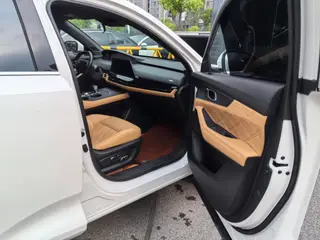 Changan UNI-K 2023 2.0T Yuelai type interior photo 9 Changan UNI-K 2023 2.0T Yuelai type interior photo 9