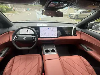 Changan CS75 PLUS 2025 Fourth generation Ultra 2.0T New Blue Whale Wisdom Zhiqing Type exterior photo 5 Changan CS75 PLUS 2025 Fourth generation Ultra 2.0T New Blue Whale Wisdom Zhiqing Type exterior photo 5