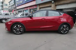 Changan Eado XT 2017 RS 1.5T Tipo deslumbrante automático exterior foto 3 Changan Eado XT 2017 RS 1.5T Tipo deslumbrante automático exterior foto 3