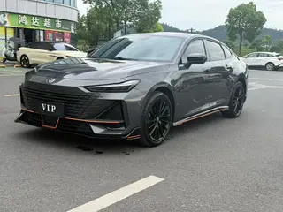 Changan UNI-V 2023 1.5T Спортивная версия