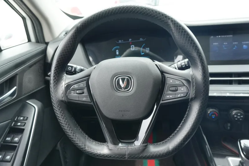 Changan CS15 2019 1.5L Automatic Flagship China V interior photo 7 Changan CS15 2019 1.5L Automatic Flagship China V interior photo 7
