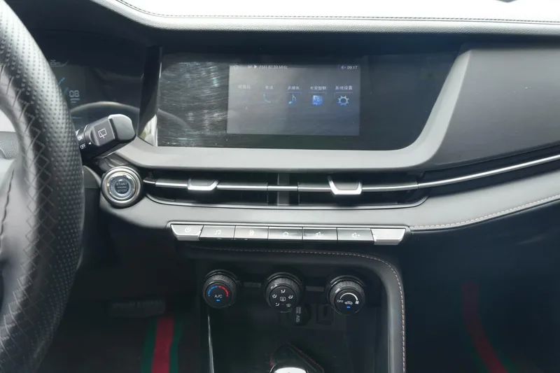 Changan CS15 2019 1.5L Automatic Flagship China V interior photo 9 Changan CS15 2019 1.5L Automatic Flagship China V interior photo 9