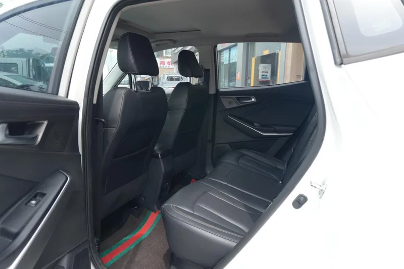 Changan CS15 2019 1.5L Automatic Flagship China V interior photo 10 Changan CS15 2019 1.5L Automatic Flagship China V interior photo 10