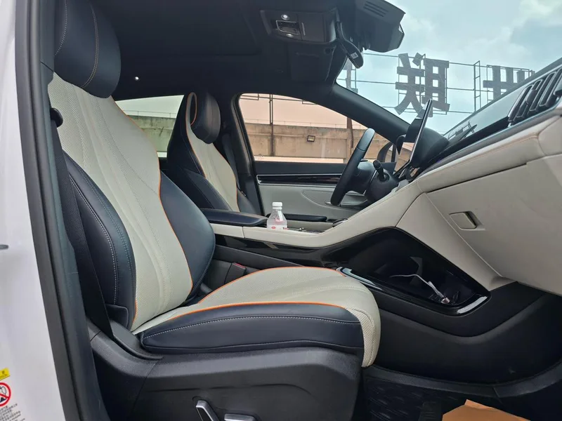 BYD Song PLUS DM 2021 DM-i 110KM Флагман с двумя приводами PLUS экстерьер фото 8 BYD Song PLUS DM 2021 DM-i 110KM Флагман с двумя приводами PLUS экстерьер фото 8