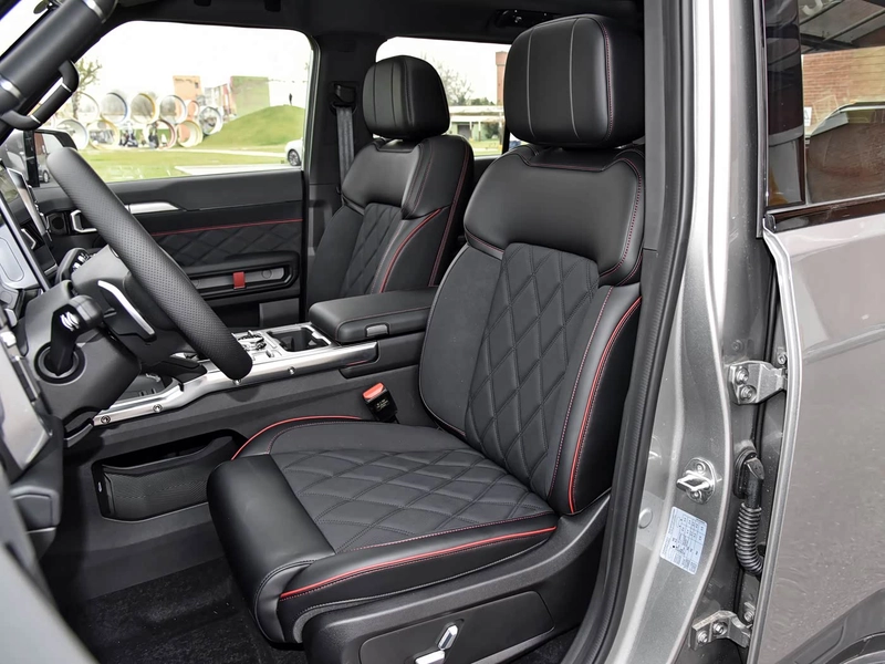 Jetour T2 2026 2.0TD XWD Discover interior foto 13 Jetour T2 2026 2.0TD XWD Discover interior foto 13