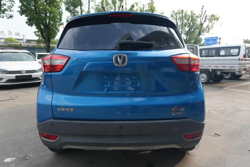 Changan CS15 2016 1.5L Manual Fashion Edition interior photo 10