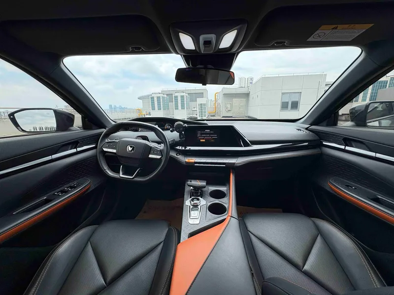 Changan UNI-V 2022 1.5T Premium Trim interior photo 15 Changan UNI-V 2022 1.5T Premium Trim interior photo 15