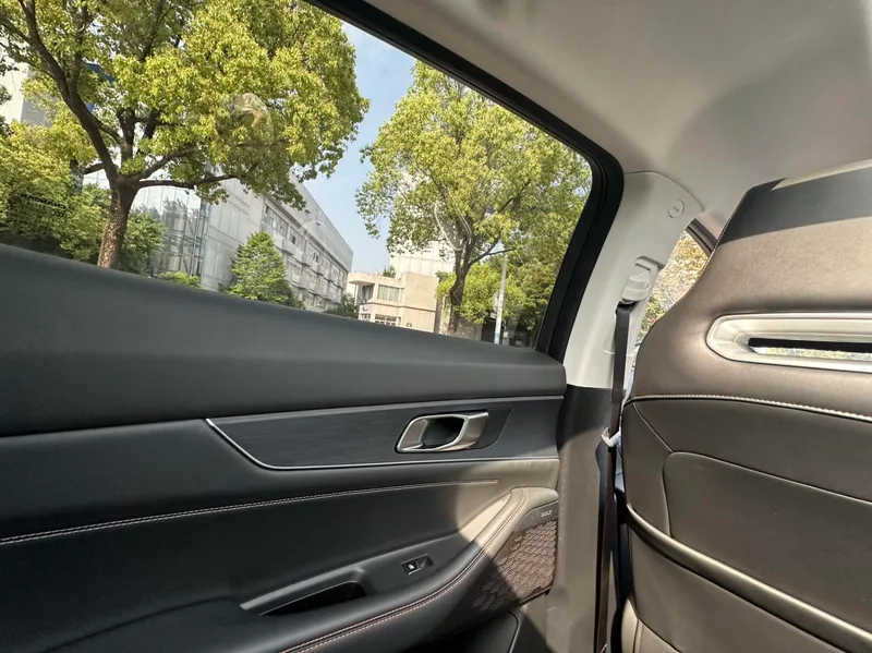 Changan UNI-K 2021 2.0T Premium Trim interior photo 14 Changan UNI-K 2021 2.0T Premium Trim interior photo 14