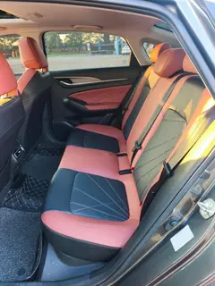 Changan Eado 2023 PLUS Versión de disfrute Ballena azul NE 1.4T GDI DCT Acabado premium interior foto 10 Changan Eado 2023 PLUS Versión de disfrute Ballena azul NE 1.4T GDI DCT Acabado premium interior foto 10