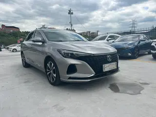 Changan Eado 2020 PLUS Ballena azul NE 1.4T GDI Buque insignia automático exterior foto 3 Changan Eado 2020 PLUS Ballena azul NE 1.4T GDI Buque insignia automático exterior foto 3