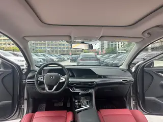 Changan Eado 2020 PLUS Ballena azul NE 1.4T GDI Buque insignia automático interior foto 11 Changan Eado 2020 PLUS Ballena azul NE 1.4T GDI Buque insignia automático interior foto 11