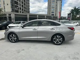 Changan Eado 2020 PLUS Ballena azul NE 1.4T GDI Buque insignia automático interior foto 18 Changan Eado 2020 PLUS Ballena azul NE 1.4T GDI Buque insignia automático interior foto 18