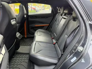 Changan UNI-V 2023 1.5T Tipo de lujo interior foto 8 Changan UNI-V 2023 1.5T Tipo de lujo interior foto 8