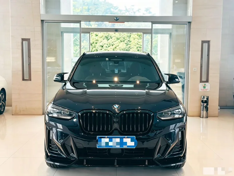 BMW X3 2022 Reforma xDrive30i Tipo de lujo M Traje de noche Yao exterior foto 2 BMW X3 2022 Reforma xDrive30i Tipo de lujo M Traje de noche Yao exterior foto 2