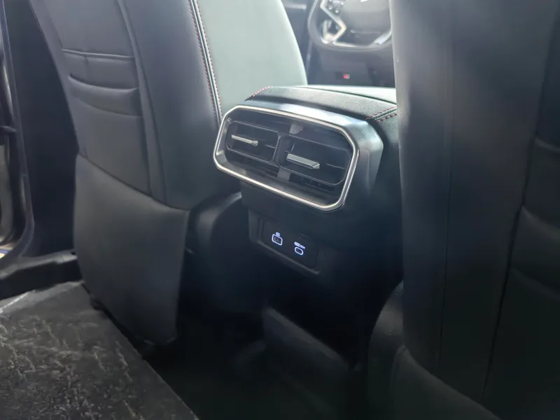 Jetour T2 2023 2.0TD Four-wheel drive Time travel PRO interior photo 16 Jetour T2 2023 2.0TD Four-wheel drive Time travel PRO interior photo 16
