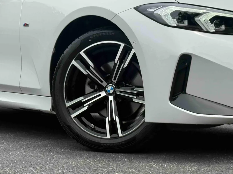 BMW 3 Series 2023 325i M Sports suit exterior photo 2