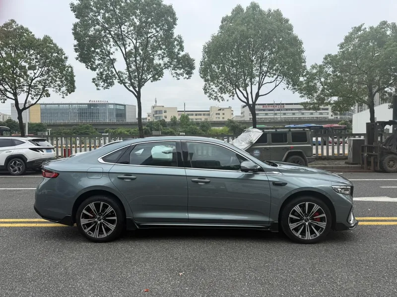 Geely Preface 2026 2.0T Oriente Yao Edición Mochizuki exterior foto 4