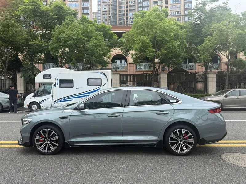 Geely Preface 2026 2.0T Oriente Yao Edición Mochizuki exterior foto 8