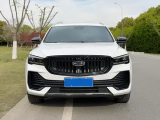 Geely Monjaro 2024 2.0TD High-power automatic two-wheel drive skyline version exterior photo 2