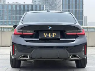 BMW 3 Series 2023 325Li M Спортивный костюм интерьер фото 10