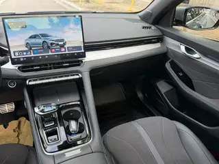 Geely Preface 2026 2.0T Восточный Яо Wangwang версия интерьер фото 15