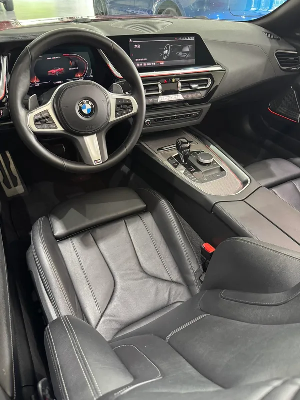 BMW Z4 2022 M40i M Édition des performances sportives intérieur photo 11 BMW Z4 2022 M40i M Édition des performances sportives intérieur photo 11